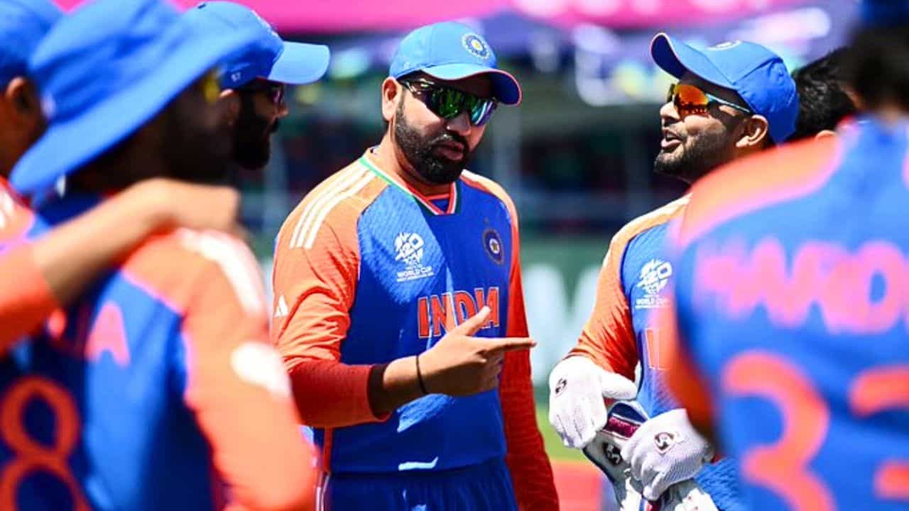 India vs Ireland, T20 WC Live Streaming: মেন ইন ব্লুর বিশ্বকাপ যাত্রা শুরু হবে কখন? জেনে নিন কোথায়, কীভাবে দেখবেন ভারত বনাম আয়ারল্যান্ডের ম্যাচ India vs Ireland, T20 WC Live Streaming: মেন ইন ব্লুর বিশ্বকাপ যাত্রা শুরু হবে কখন? জেনে নিন কোথায়, কীভাবে দেখবেন ভারত বনাম আয়ারল্যান্ডের ম্যাচ