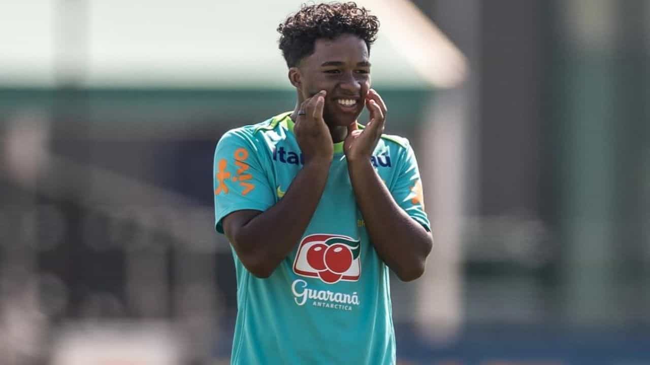 Brazil Football: নেইমারের বিকল্প পেয়ে গেল ব্রাজিল? এ ছেলে যেন পেলে! Brazil Football: নেইমারের বিকল্প পেয়ে গেল ব্রাজিল? এ ছেলে যেন পেলে!