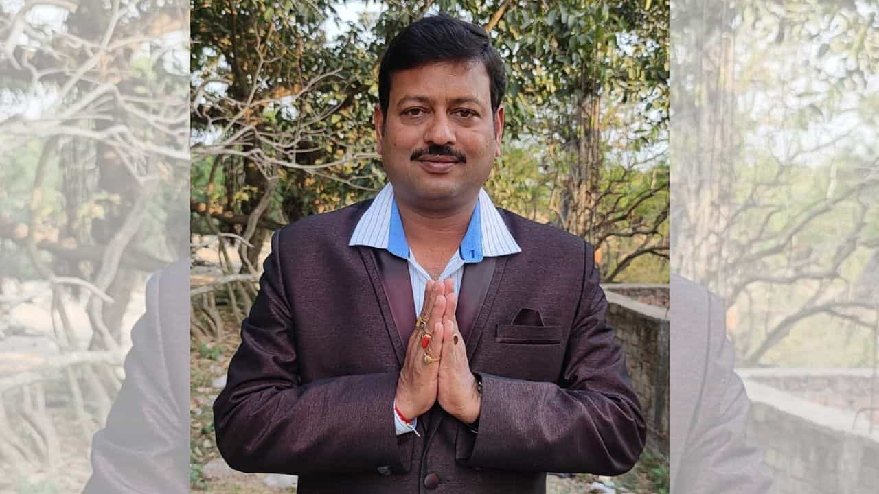 Jiban krishna saha: 'পদ মানে লুটে খাওয়া নয়,লোকের সেবা...', নেটপাড়ায় ঘুরছে জেলখাটা জীবনের বাণী Jiban krishna saha: 'পদ মানে লুটে খাওয়া নয়,লোকের সেবা...', নেটপাড়ায় ঘুরছে জেলখাটা জীবনের বাণী