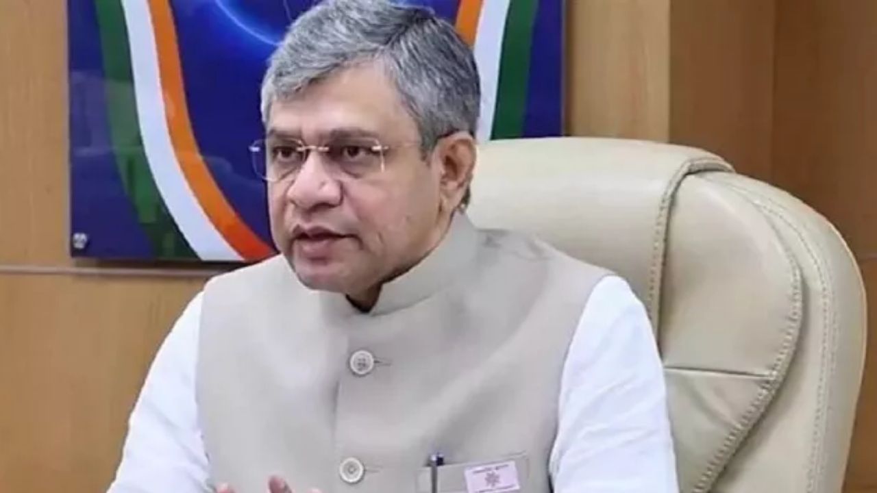 বিজেপির ৪ আদিবাসী মুখ্যমন্ত্রী, কংগ্রেসের খাতা শূন্য! ক্ষমতায়ন নিয়ে বড় প্রশ্ন তুললেন অশ্বিনী বৈষ্ণব বিজেপির ৪ আদিবাসী মুখ্যমন্ত্রী, কংগ্রেসের খাতা শূন্য! ক্ষমতায়ন নিয়ে বড় প্রশ্ন তুললেন অশ্বিনী বৈষ্ণব