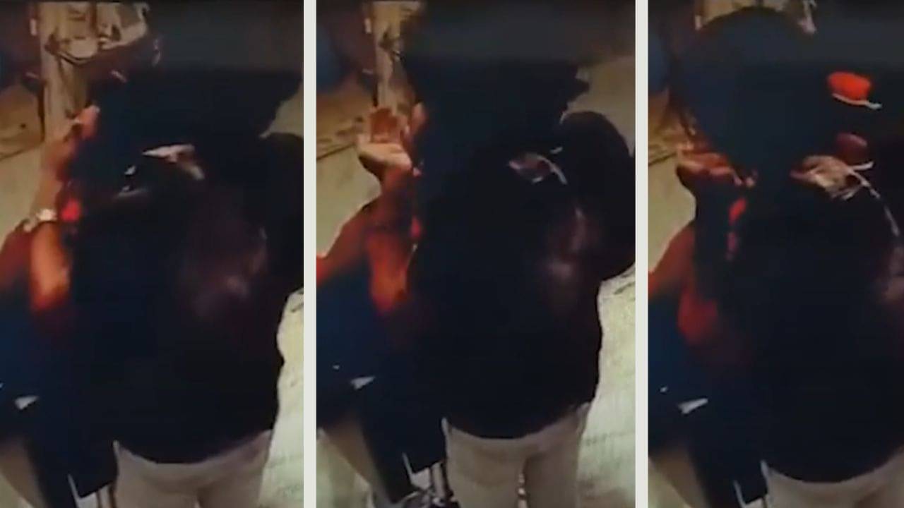 VIDEO: চোখ বুজে আরাম নিচ্ছেন কাস্টমার, থুতু দিয়ে ফেস ম্যাসাজ করছেন বিউটিশিয়ান!