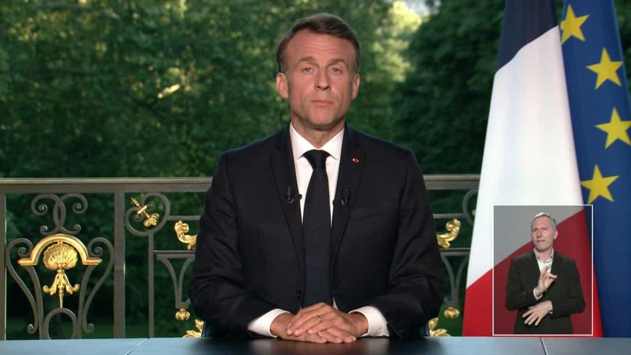 France: হঠাৎ সংসদ ভেঙে দিলেন ম্যাক্রঁ! মাস শেষেই অগ্নিপরীক্ষা ফ্রান্সের প্রেসিডেন্টের France: হঠাৎ সংসদ ভেঙে দিলেন ম্যাক্রঁ! মাস শেষেই অগ্নিপরীক্ষা ফ্রান্সের প্রেসিডেন্টের