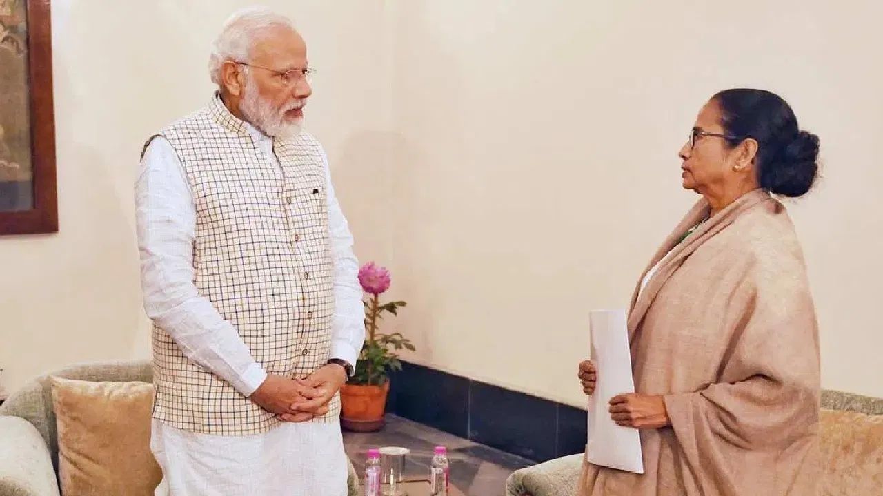 Mamata writes to Modi: তিন ফৌজদারি আইন অবিলম্বে প্রত্যাহার হোক, ভোট মিটতেই মোদীকে চিঠি মমতার