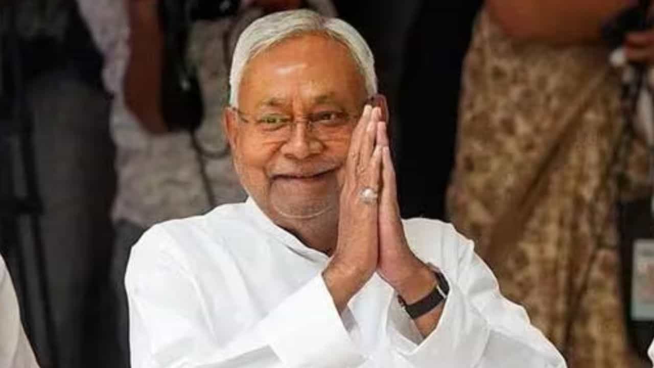 Lok Sabha Election Results 2024: 'নীতীশের থেকে ভাল প্রধানমন্ত্রী কে হতে পারে?', দাবি জেডিইউ নেতার, ফল প্রকাশের আগেই চলছে বড় 'খেলা'? Lok Sabha Election Results 2024: 'নীতীশের থেকে ভাল প্রধানমন্ত্রী কে হতে পারে?', দাবি জেডিইউ নেতার, ফল প্রকাশের আগেই চলছে বড় 'খেলা'?