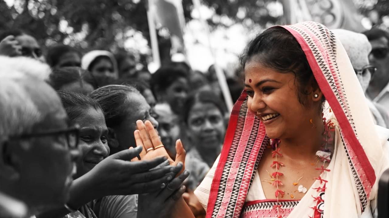 Saayoni Ghosh: সবুরে মেওয়া ফলে! মাটি আঁকড়ে কীভাবে প্রমাণ করলেন সায়নী?