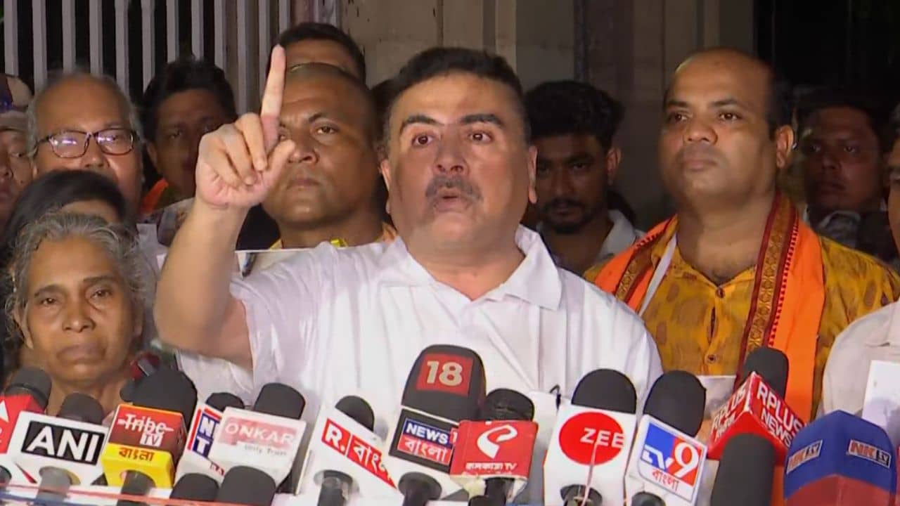 Suvendu Adhikari: রাজ্যের হাত থেকে কেড়ে নেওয়া হোক পুলিশ, বাংলায় ৩৫৫ ধারা জারির দাবিতে জোরদার সওয়াল শুভেন্দুর