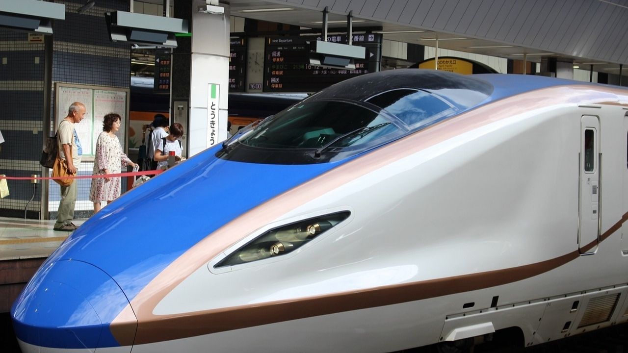 Bullet Train in India: শুধু রকেটের গতিই নয়, বুলেট ট্রেনে থাকবে এই অত্যাধুনিক প্রযুক্তি, বড় আপডেট দিলেন রেলমন্ত্রী