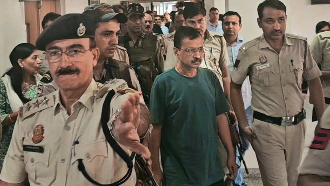Arvind Kejriwal: অরবিন্দ কেজরীবালকে অন্তর্বর্তীকালীন জামিন দিল সুপ্রিম কোর্ট