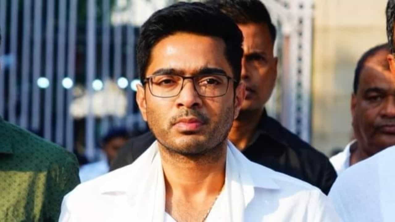 Abhishek Banerjee: অস্ত্রোপচার শেষ অভিষেকের, ছেড়ে দেওয়া হল হাসপাতাল থেকে Abhishek Banerjee: অস্ত্রোপচার শেষ অভিষেকের, ছেড়ে দেওয়া হল হাসপাতাল থেকে