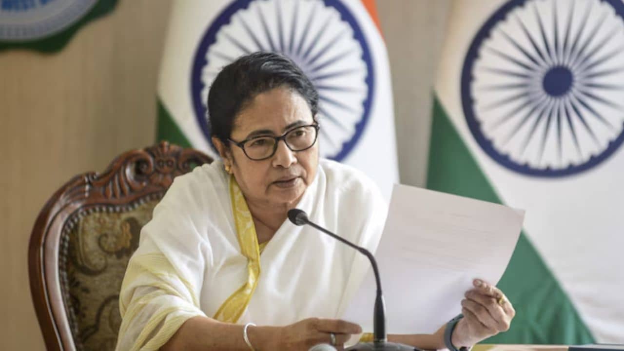 Mamata Banerjee on Municipalities: পুর ফেল বরাহনগর, কাঁথি, শিলিগুড়ি, মমতার রিপোর্ট কার্ডে পাশ করল কারা?