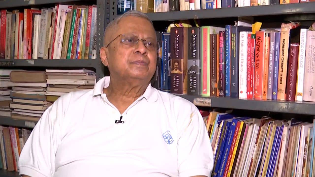 Tathagata Roy: রাজ্যের মানুষের মানসিকতা বিনা পরিশ্রমে টাকা পাওয়া, বঙ্গবাসীকে তুলোধনা তথাগতর