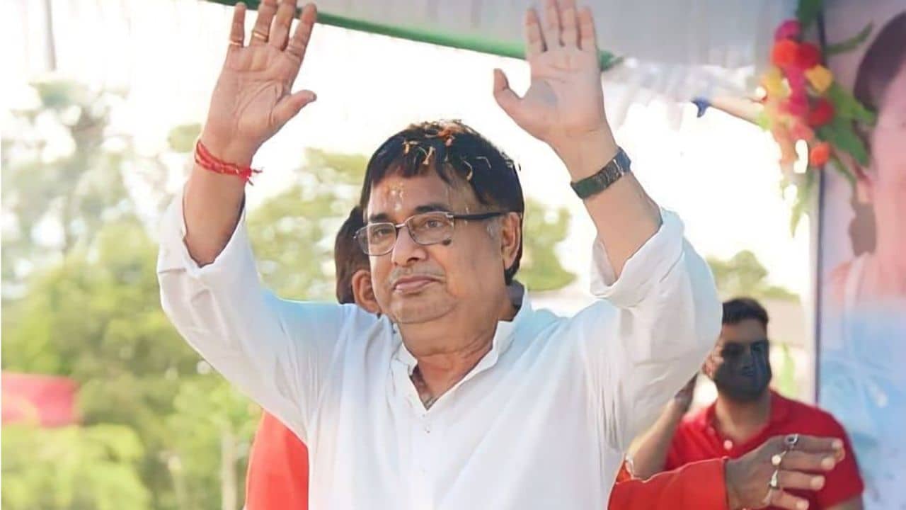 Udayan Guha: রাবণ ছিলেন, গোঁফ কেটে মন্দোদরী হয়েছেন..., দলের নেতাদের সাধু সাজে ক্ষুব্ধ উদয়ন