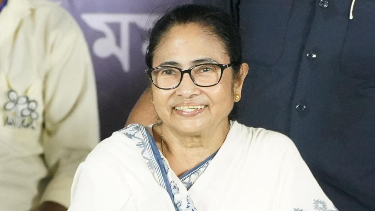 DA in West Bengal: ভোট মিটতেই বড় সুখবর রাজ্য সরকারি কর্মীদের, DA নিয়ে জারি নোটিফিকেশন DA in West Bengal: ভোট মিটতেই বড় সুখবর রাজ্য সরকারি কর্মীদের, DA নিয়ে জারি নোটিফিকেশন
