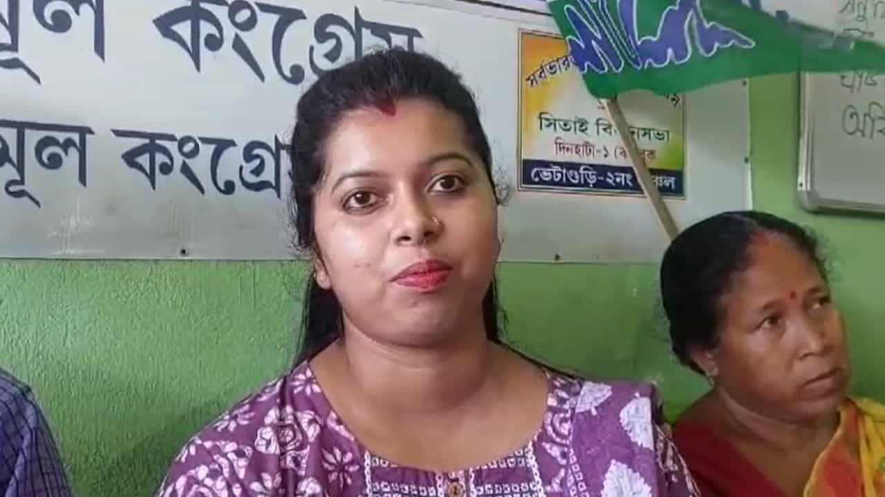 Coochbehar: নিশীথের হারের পর বিজেপিতে আরেক ধাক্কা... Coochbehar: নিশীথের হারের পর বিজেপিতে আরেক ধাক্কা...