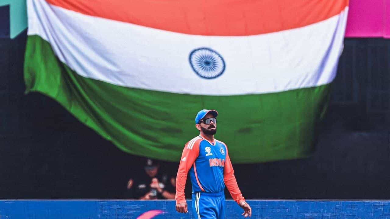 Virat Kohli: ভিডিয়ো: ১০ টাকার পেপসি, কোহলি ভাই সেক্সি... বিরুষ্কাকে নিয়ে স্লোগানে মুখরিত নিউ ইয়র্ক Virat Kohli: ভিডিয়ো: ১০ টাকার পেপসি, কোহলি ভাই সেক্সি... বিরুষ্কাকে নিয়ে স্লোগানে মুখরিত নিউ ইয়র্ক