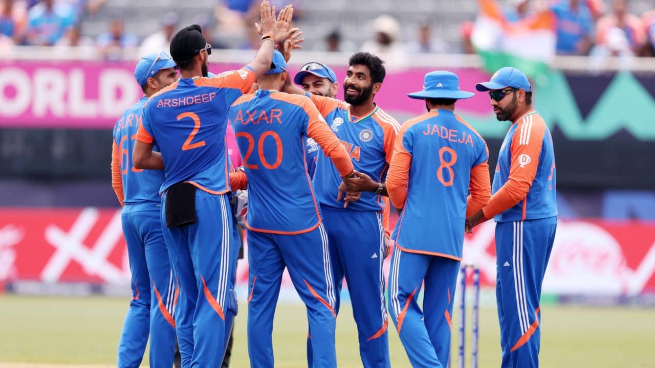 IND vs PAK: নতুন মহাদেশ, একই ফলাফল... বাবরদের কাটা ঘায়ে নুনের ছিটে ভারতীয় কিংবদন্তির