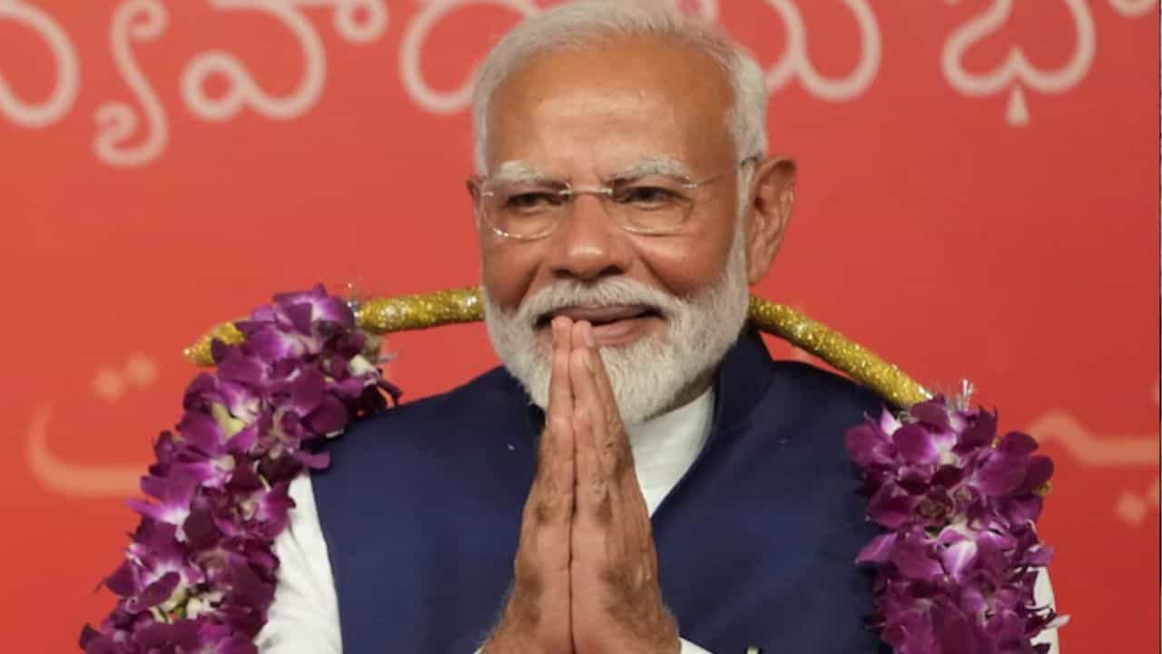 Narendra Modi: জোট সুসংহত রাখাই লক্ষ্য! শপথ গ্রহণের আগেই এনডিএ নেতৃত্বের সঙ্গে বৈঠকে মোদী Narendra Modi: জোট সুসংহত রাখাই লক্ষ্য! শপথ গ্রহণের আগেই এনডিএ নেতৃত্বের সঙ্গে বৈঠকে মোদী