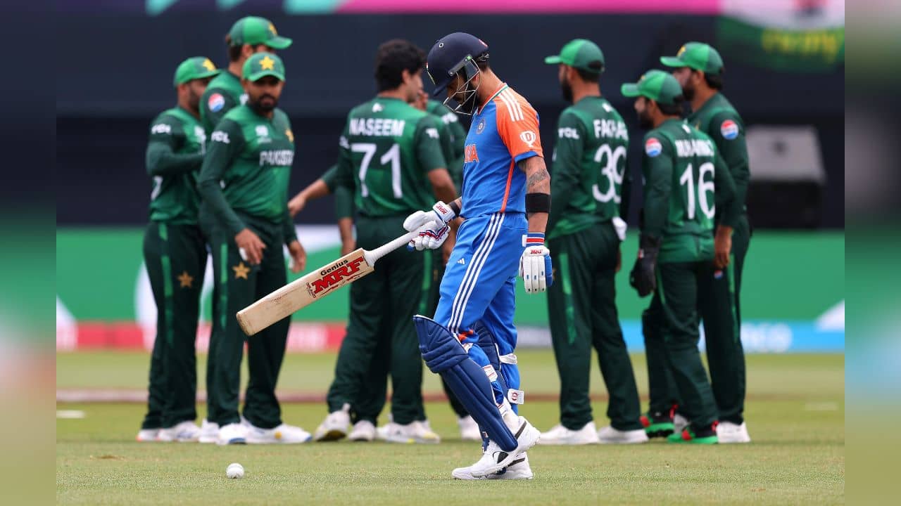 IND vs PAK: পাকিস্তানের বিরুদ্ধে লজ্জার রেকর্ড ভারতের; খলনায়ক পিচ, শট সিলেকশনও