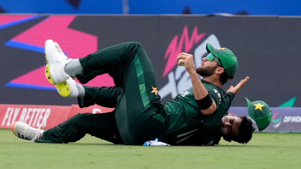 T20 WC 2024, Pakistan: বিবেচনায় উত্তীর্ণ পাকিস্তান, আয়ারল্যান্ডের বিরুদ্ধে ব্যাট হাতে নামতে হল আফ্রিদিকে! T20 WC 2024, Pakistan: বিবেচনায় উত্তীর্ণ পাকিস্তান, আয়ারল্যান্ডের বিরুদ্ধে ব্যাট হাতে নামতে হল আফ্রিদিকে!