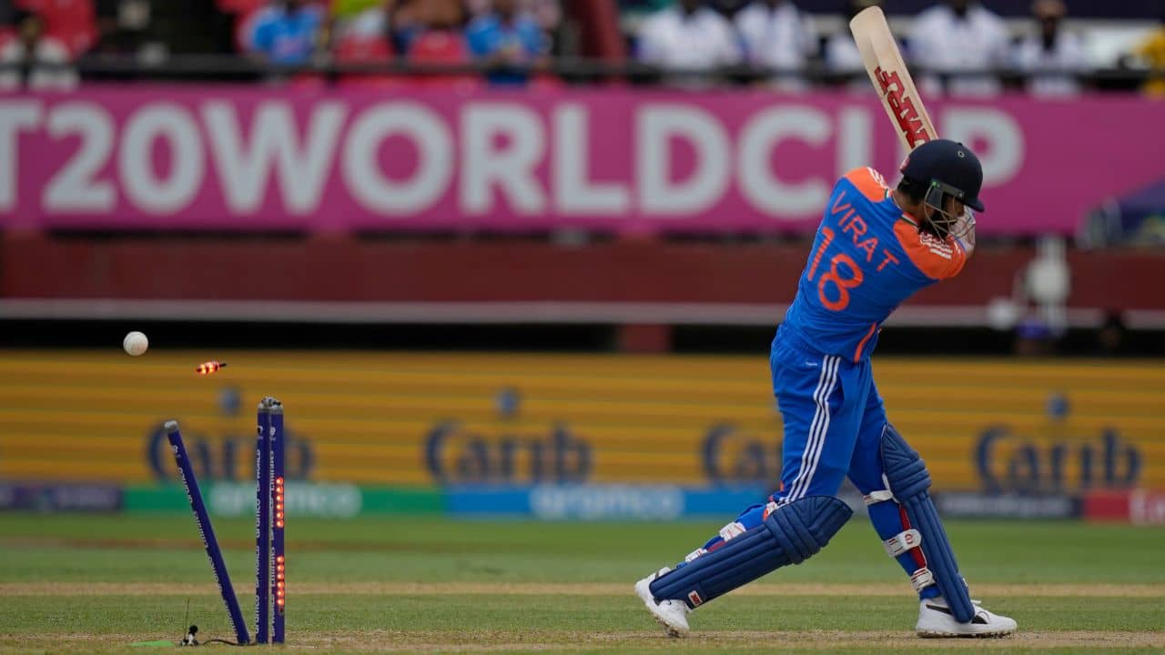 Virat Kohli: ভিডিয়ো: চোয়াল শক্ত করো, মাথা উঁচু রাখো... মুষড়ে পড়া কোহলিকে সান্ত্বনা দ্রাবিড়ের