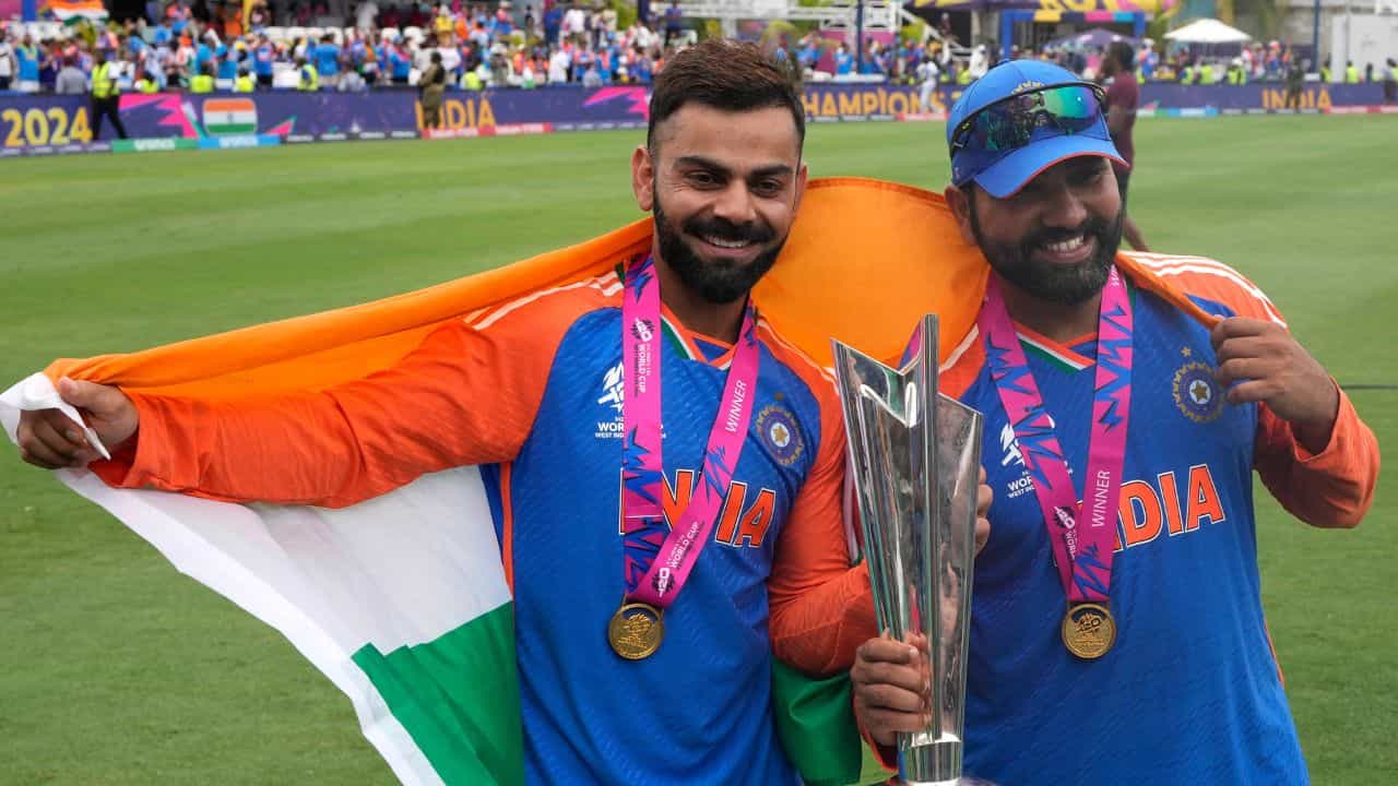 Rohit Sharma Retires: বন্ধুর পথে রোহিতও, আগামী চ্যাম্পিয়ন্স ট্রফি খেলবেন তো! Rohit Sharma Retires: বন্ধুর পথে রোহিতও, আগামী চ্যাম্পিয়ন্স ট্রফি খেলবেন তো!