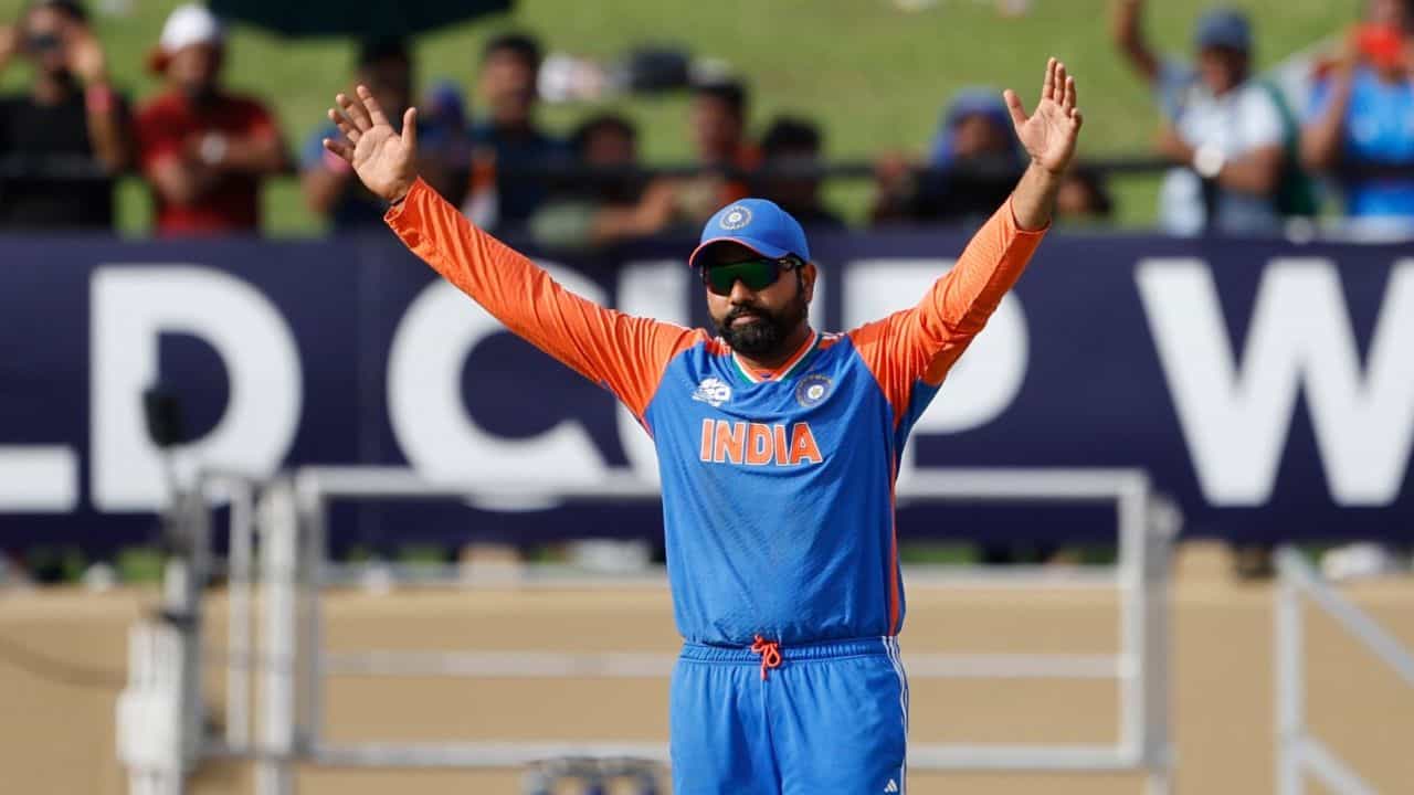 Rohit Sharma: ভারত বিশ্বকাপ ফাইনালে উঠতেই কেঁদে ভাসালেন রোহিত, বিরাট যা করলেন... ভিডিয়ো ভাইরাল