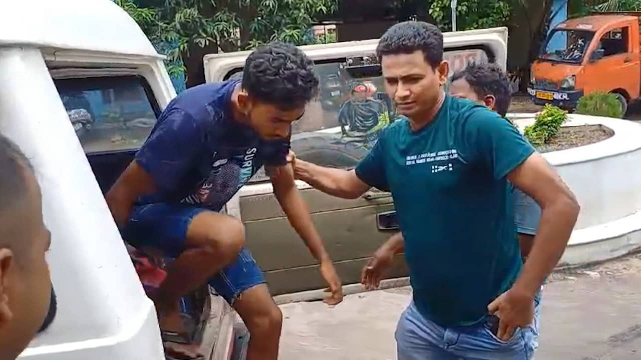 Salt Lake: বউবাজারের পর এবার সল্টলেক, সেক্টর ফাইভে মোবাইল চোর সন্দেহে পিটিয়ে ‘খুন’ যুবককে