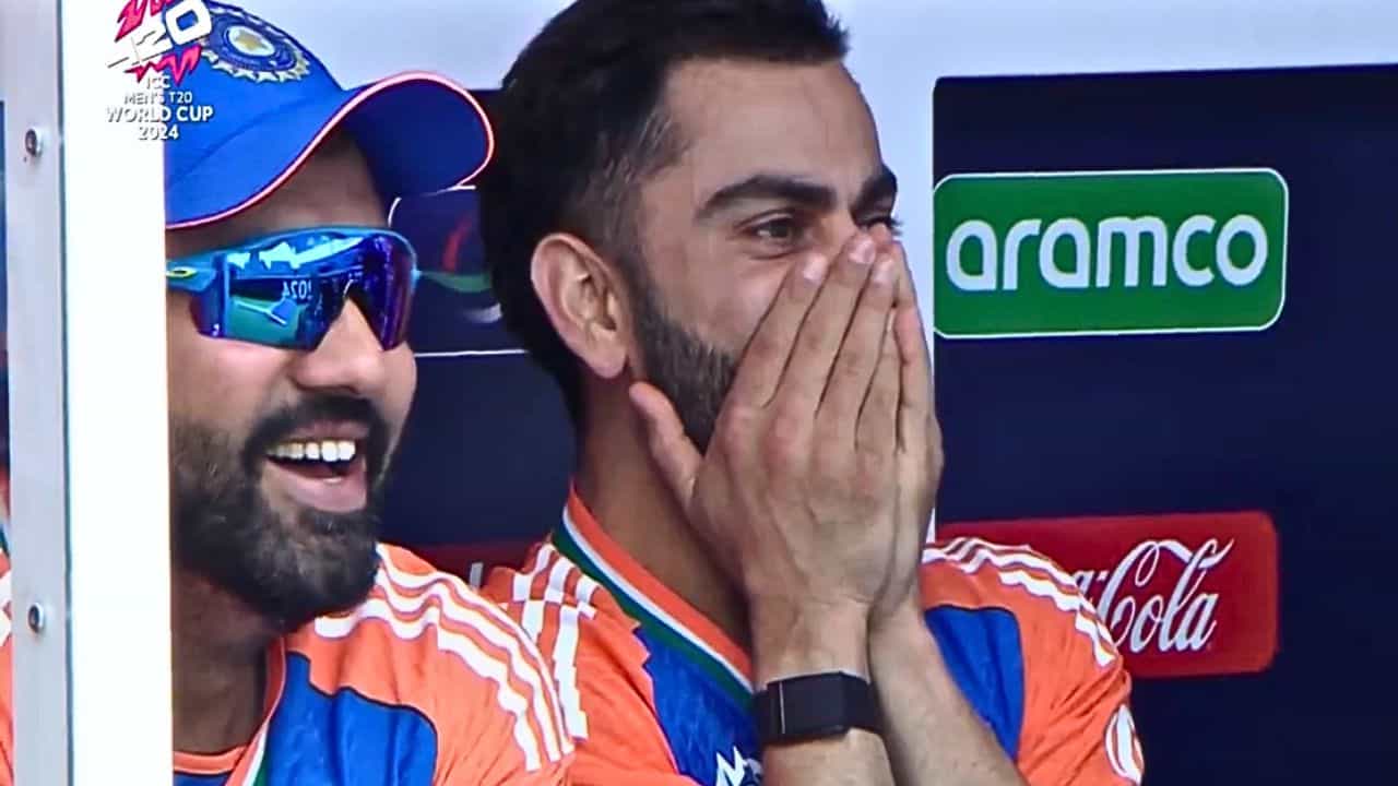 IND vs PAK: ভিডিয়ো: দল চাপে, তবুও পাকিস্তানের 'কমেডি' দেখে হেসে কুটোপাটি বিরাট-রোহিতরা