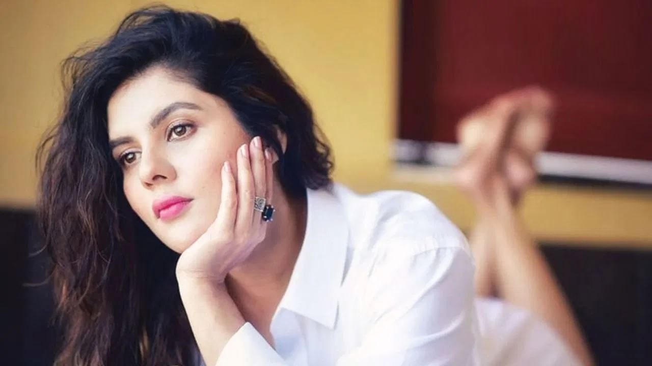 Payel Shocked: 'চোখে ঘুম কোথায়? কখন কী ঘটে যায়...,' আতঙ্কিত পায়েল সরকার Payel Shocked: 'চোখে ঘুম কোথায়? কখন কী ঘটে যায়...,' আতঙ্কিত পায়েল সরকার