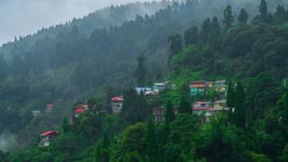 Darjeeling in Monsoon: বর্ষায় দার্জিলিং যাবেন ভাবছেন? কম বাজেটে এই ৪ পাহাড়ি গ্রামও ঘুরে দেখুন, একদম নিরাপদ
