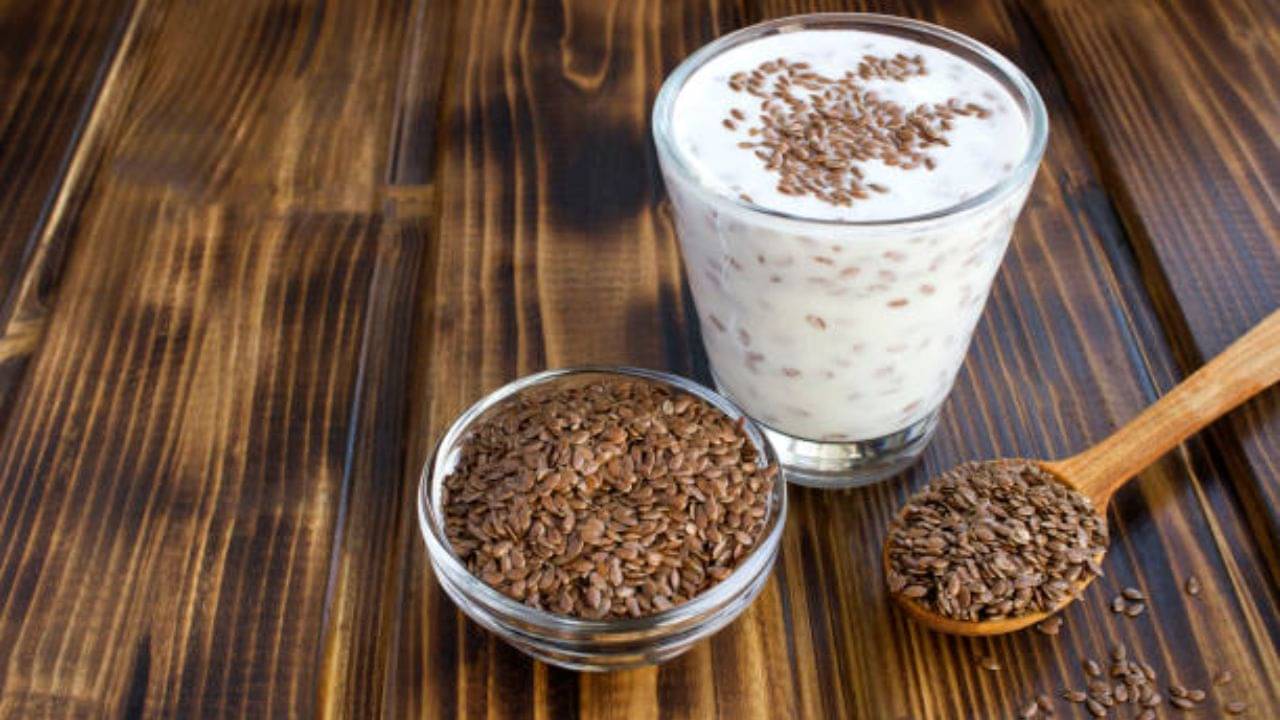 Weight Loss: রোজ হাঁটুন আর এভাবে ফ্ল্যাক্স সিড খান নিয়ম করে, ১ মাসে কমবে ৫ কেজি