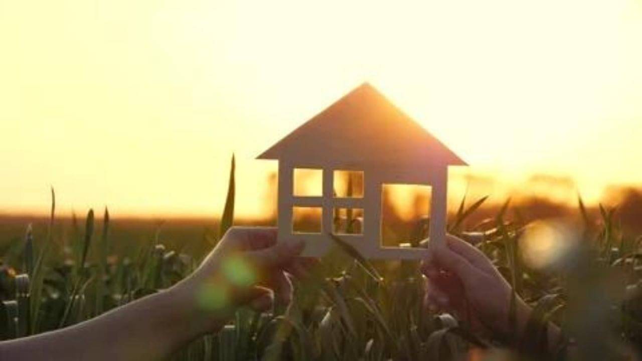 Chanakya Niti: গৃহকর্তার এই ৪ গুণ থাকলেই সংসার চলবে রাজার হালে, জানাচ্ছে চাণক্য নীতি