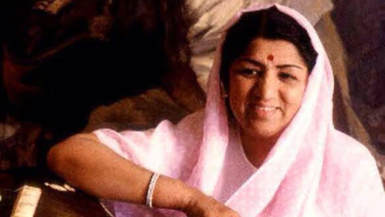 কার কারণে সিঁথিতে সিঁদুর পরতেন লতা? কে ছিলেন সেই ব্যক্তি?