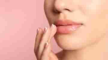 Pink Lip Tips: গোলাপি ঠোঁট পেতে চান? মেনে চলুন এই টিপস