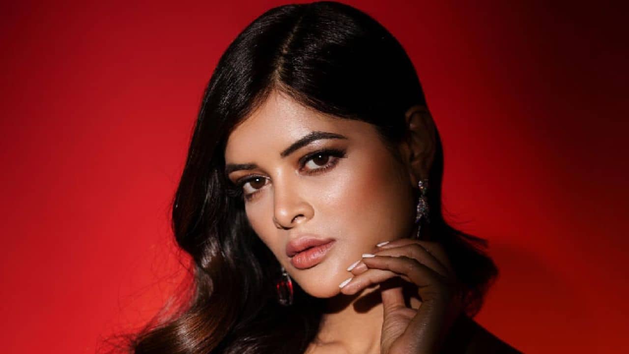 Madhumita Sarcar: স্বাধীনতা দিবসে মস্ত ভুল মধুমিতার, নজরে আসতেই সাফাই অভিনেত্রীর