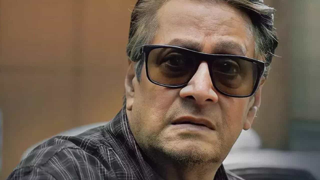 জানেন কি কোন কোম্পানির বেল্ট পরেন 'বেল্টম্যান' রঞ্জিত মল্লিক? কত দাম? জানেন কি কোন কোম্পানির বেল্ট পরেন 'বেল্টম্যান' রঞ্জিত মল্লিক? কত দাম?