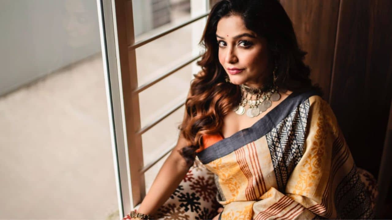 বিয়ের জন্য ছেলে পাচ্ছেন না সায়ন্তনী, পাত্রদের অদ্ভুত শর্ত শুনে মাথায় হাত অভিনেত্রীর