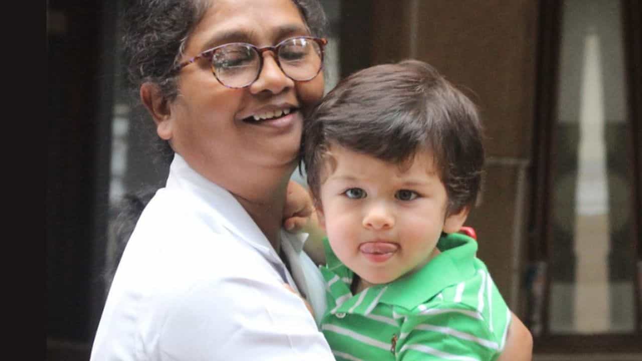 তৈমুর এখন অতীত, দেড় লাখ টাকা মাইনে পাওয়া তার ন্যানির এখন কী পরিণতি হয়েছে? তৈমুর এখন অতীত, দেড় লাখ টাকা মাইনে পাওয়া তার ন্যানির এখন কী পরিণতি হয়েছে?
