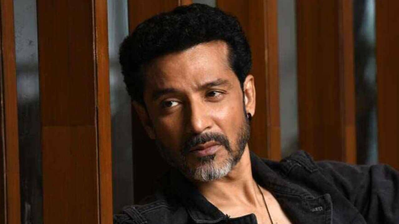 আছে, তাই দেখাচ্ছি, শো-অফ প্রসঙ্গে সোজাসাপটা উত্তর টোটার
