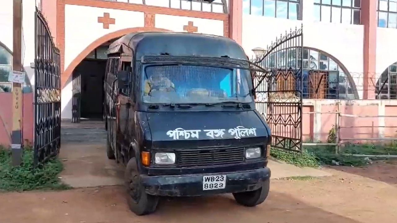 Bankura: খুন TMC কর্মী, ৭ তৃণমূল নেতা-কর্মীর যাবজ্জীবন কারাদণ্ডের নির্দেশ আদালতের Bankura: খুন TMC কর্মী, ৭ তৃণমূল নেতা-কর্মীর যাবজ্জীবন কারাদণ্ডের নির্দেশ আদালতের