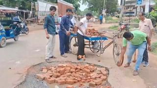 Bankura: অঙ্গনওয়ারি কেন্দ্রে মুখে তুলেছিল ‘বিষাক্ত’ মাশরুম, ১৩ শিশুকে নিয়ে এক হাসপাতাল থেকে আর এক হাসপাতালে ছুটে বেড়াল পরিবার