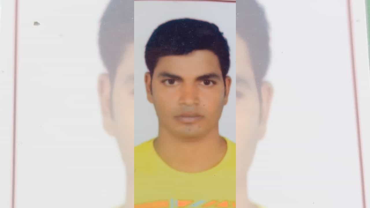 Bangaon: মালয়েশিয়ায় গিয়েছিলেন কাজে, ছেলের মৃত্যুর সংবাদ পেল বনগাঁর পরিবার Bangaon: মালয়েশিয়ায় গিয়েছিলেন কাজে, ছেলের মৃত্যুর সংবাদ পেল বনগাঁর পরিবার