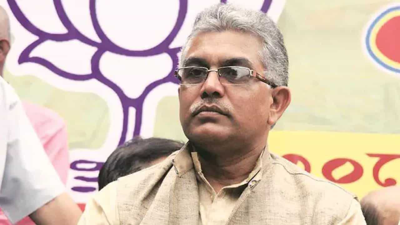 Dilip Ghosh: ‘কেউ খোঁজ নেয় না, কেউ কথা বলে না’, মন খারাপের সাগরে হারিয়ে যাচ্ছেন দিলীপ Dilip Ghosh: ‘কেউ খোঁজ নেয় না, কেউ কথা বলে না’, মন খারাপের সাগরে হারিয়ে যাচ্ছেন দিলীপ