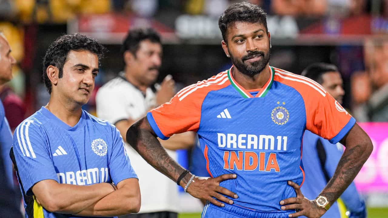 Gautam Gambhir ভিডিয়ো: হার্দিককে বিশেষ দায়িত্ব দিলেন গম্ভীর, সূর্যকে নিয়ে কী বললেন পান্ডিয়া? Gautam Gambhir ভিডিয়ো: হার্দিককে বিশেষ দায়িত্ব দিলেন গম্ভীর, সূর্যকে নিয়ে কী বললেন পান্ডিয়া?