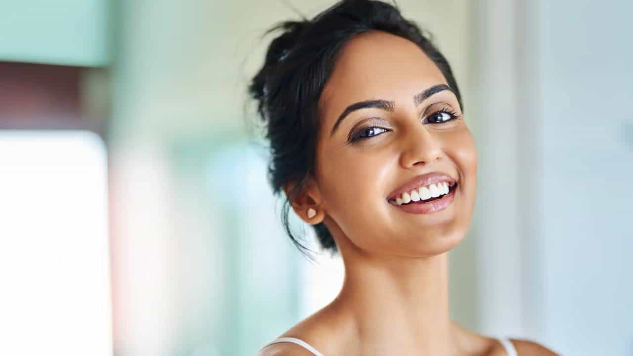 Glowing Skin: বয়স বাড়লেও বুড়ো হবেন না, যদি পাতে থাকে এই সব খাবার Glowing Skin: বয়স বাড়লেও বুড়ো হবেন না, যদি পাতে থাকে এই সব খাবার