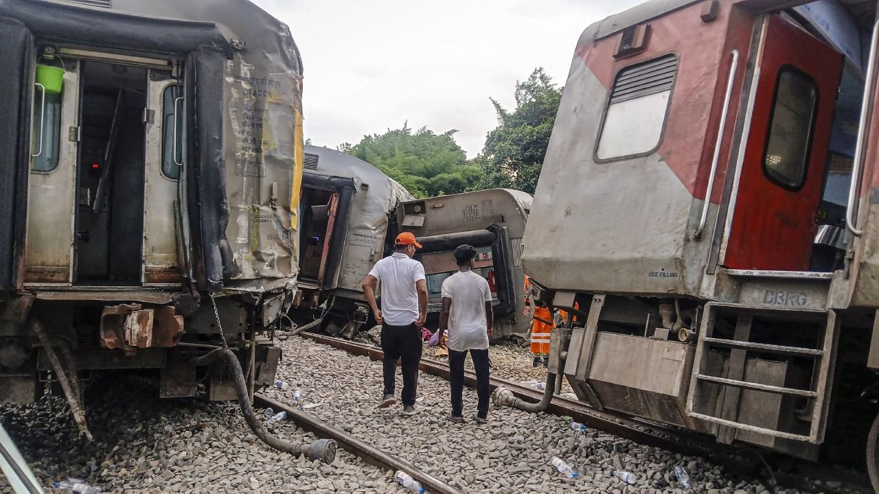 Gonda Train Accident: ডিব্রুগড় এক্সপ্রেসের দুর্ঘটনার পিছনে নাশকতা? বিস্ফোরক দাবি লোকো পাইলটের