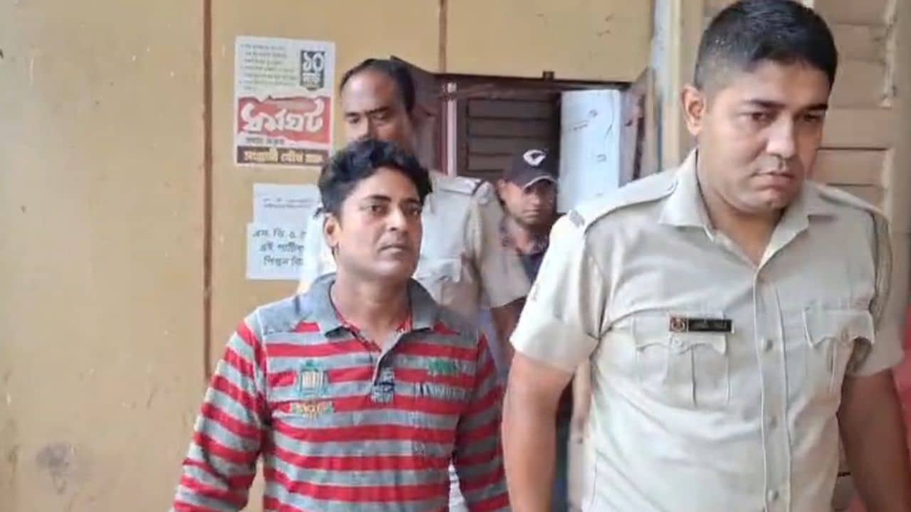 Hooghly: ৬ বয়সে দেয় গোপন জবানবন্দি, ১৩ বছর বয়সে এসে সাক্ষ্য! বাবাকে যাবজ্জীবন গারদে পাঠিয়ে মায়ের খুনের বদলা নিল ছোট্ট ছেলে!