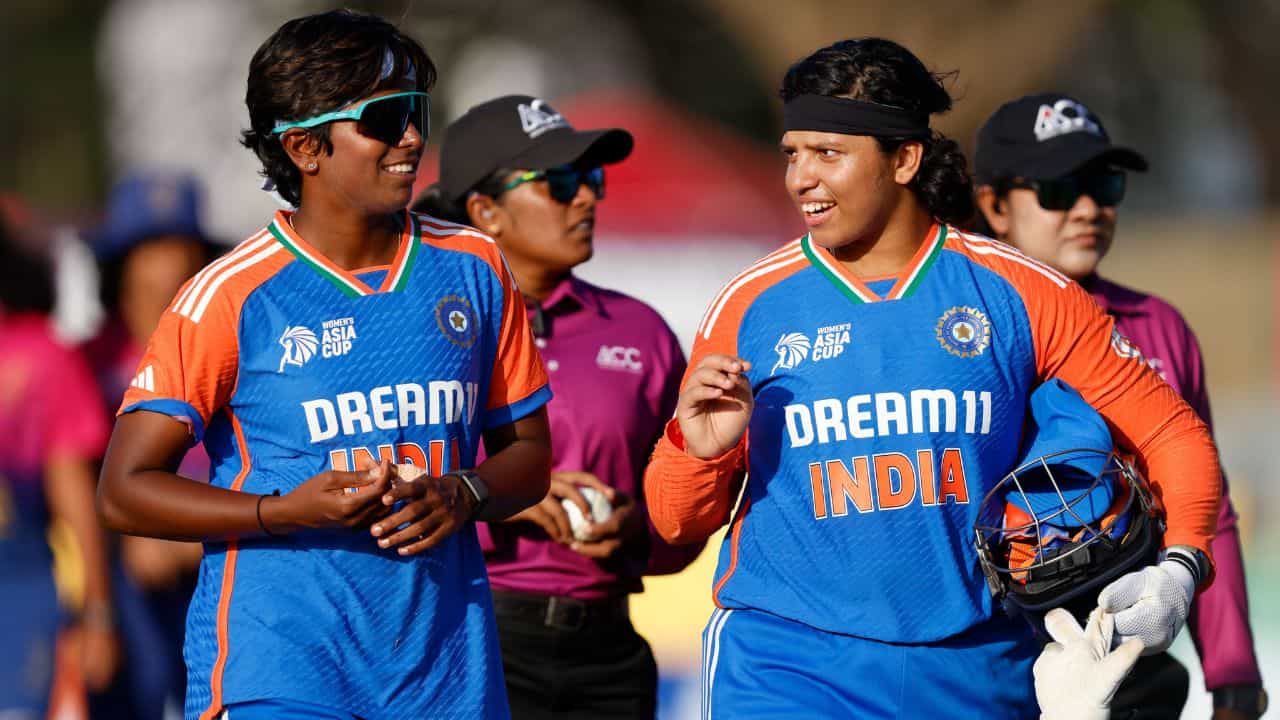 IND vs UAE Report: টানা জয়ে সেমিফাইনালে এক পা ভারতের, ম্যাচের সেরা রিচা ঘোষ IND vs UAE Report: টানা জয়ে সেমিফাইনালে এক পা ভারতের, ম্যাচের সেরা রিচা ঘোষ