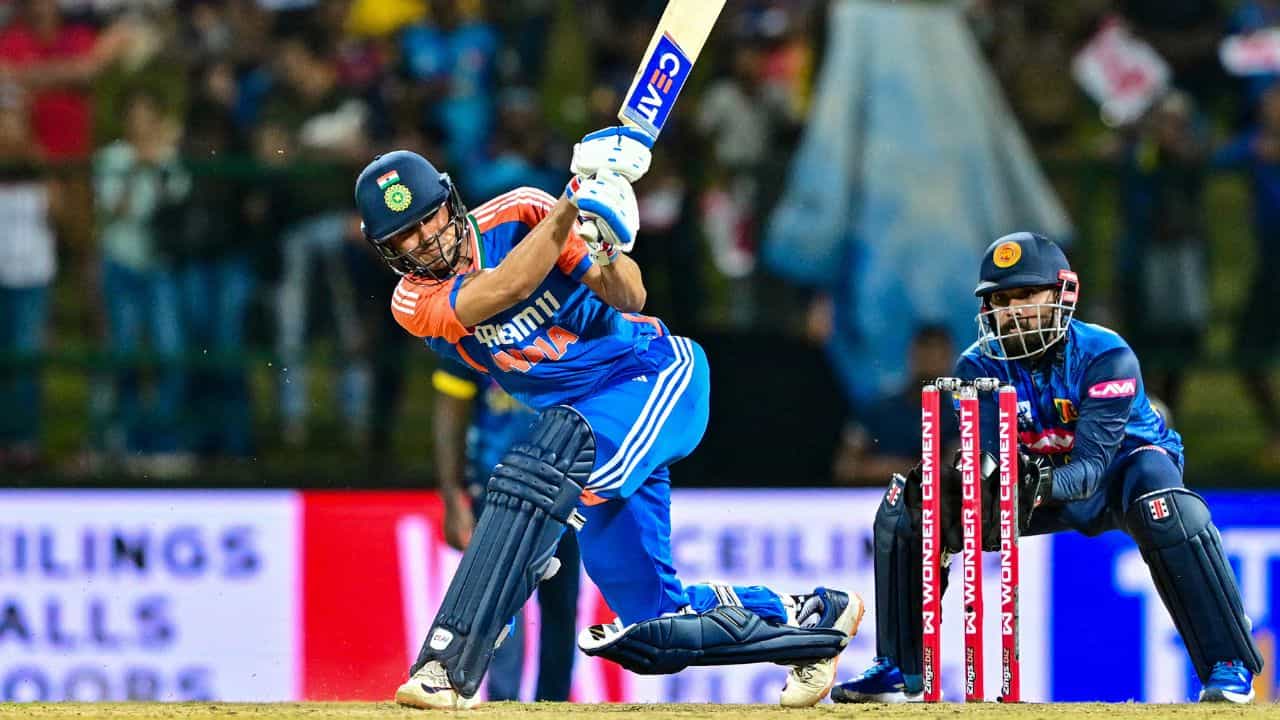 IND vs SL: ব্যাটিং ভরাডুবিতে উজ্জ্বল শুভমন-রিয়ান, ভারতের পুঁজি ১৩৭ রান IND vs SL: ব্যাটিং ভরাডুবিতে উজ্জ্বল শুভমন-রিয়ান, ভারতের পুঁজি ১৩৭ রান