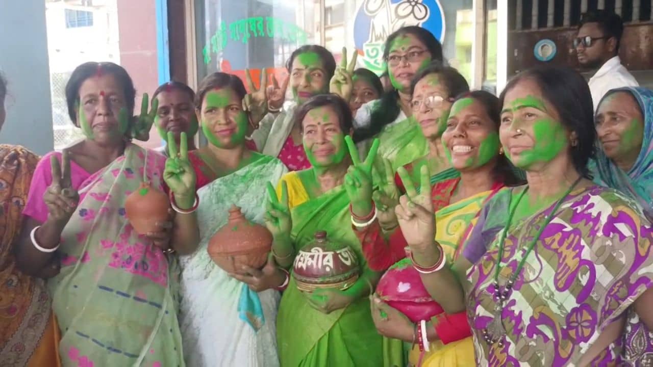 Lakshmir Bhandar: লক্ষ্মীর ভান্ডার পেয়েও যাঁরা ভোট দেননি, নাম বাদ..., বড় কথায় চরম রাজনৈতিক শোরগোল